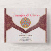 Invitation Tout En Un Mandalas sur un arrière - plan Maroon (Verso)