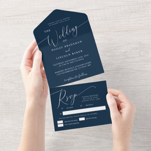Invitation Tout En Un Mariage bleu marine minimal Élégant Script (Déchirure)