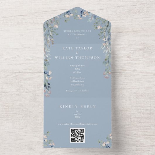 Invitation Tout En Un Mariage Code QR Floral Bleu Poussiéreux (À l'intérieur)