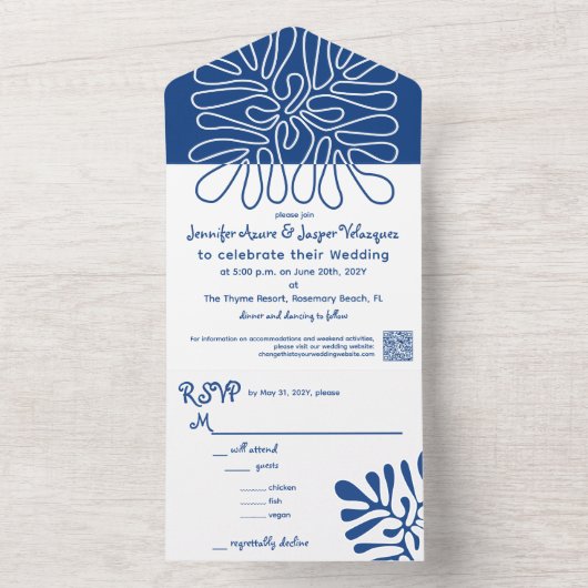 Invitation Tout En Un Mariage côtier Bleu Artistique Abstrait (À l'intérieur)