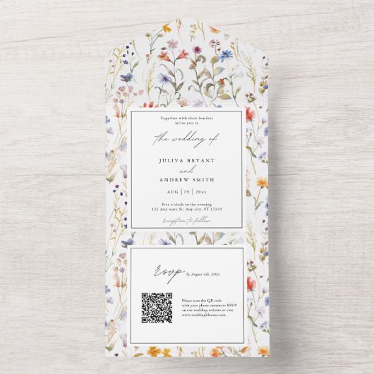 Invitation Tout En Un Mariage de code RSVP QR fleur sauvage élégant (À l'intérieur)