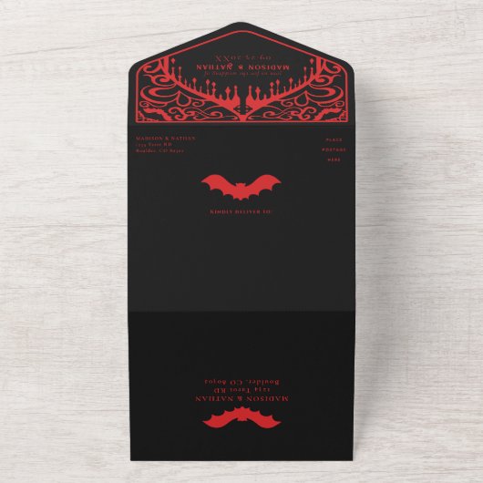 Invitation Tout En Un Mariage de la cathédrale gothique de Vampire (Dehors)