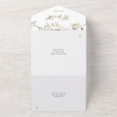 Invitation Tout En Un Mariage de script de monogramme de fleurs blanches (Dehors)
