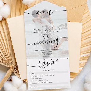 Invitation Tout En Un Mariage du script des initiales en noir blanc