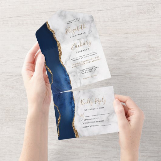 Invitation Tout En Un Mariage en marbre d'Agate bleu marine moderne (Déchirure)