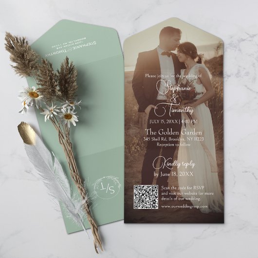 Invitation Tout En Un Mariage photo Sage Green QR Code