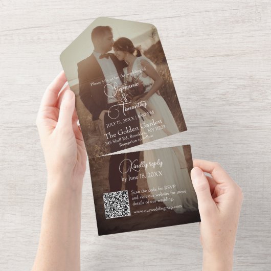Invitation Tout En Un Mariage photo Sage Green QR Code (Déchirure)