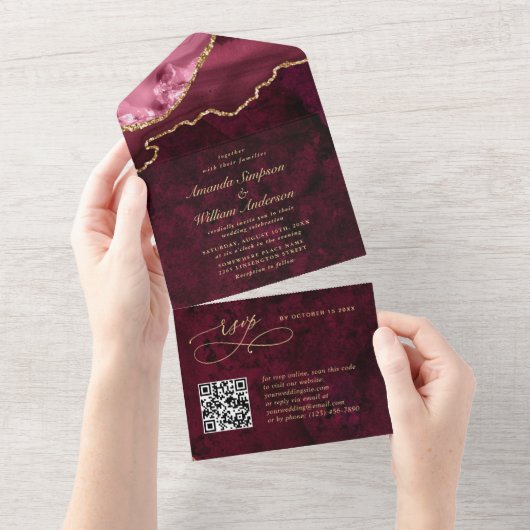 Invitation Tout En Un Moderne Golden Burgundy Marble Agate Mariage (Déchirure)