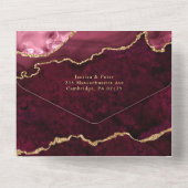 Invitation Tout En Un Moderne Golden Burgundy Marble Agate Mariage (Verso)