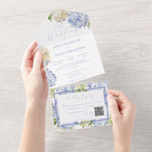 Invitation Tout En Un Moderne Périwinkel & Hydrangeas blanc Code QR (Déchirure)