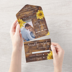Invitation Tout En Un Monogramme de tournesol en bois rustique Mariage p