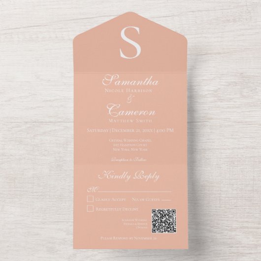 Invitation Tout En Un Monogramme moderne Peach Blush QR Code (À l'intérieur)