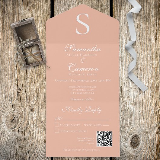 Invitation Tout En Un Monogramme moderne Peach Blush QR Code