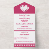 Invitation Tout En Un Nos Coeurs 8 bits en framboise (À l'intérieur)