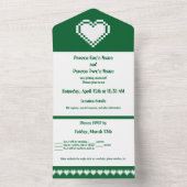 Invitation Tout En Un Nos cœurs 8 bits en vert (À l'intérieur)