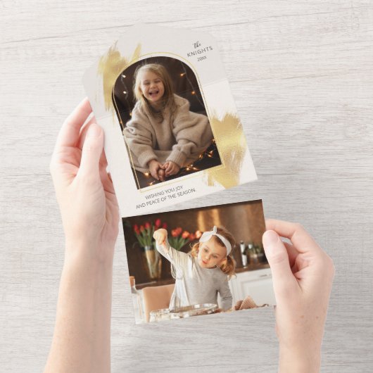 Invitation Tout En Un Photo de vacances Glam Gold Swashes & Arch (Déchirure)