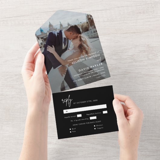 Invitation Tout En Un Photo Mariage simple en noir moderne (Déchirure)