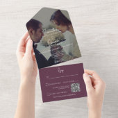 Invitation Tout En Un Photo moderne Bourgogne élégant Code QR (Déchirure)
