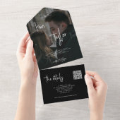 Invitation Tout En Un Photo simple noir et blanc Code QR mariage RSVP (Déchirure)