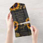 Invitation Tout En Un QR code rustique tournesol d'or grange bois mariag (Déchirure)