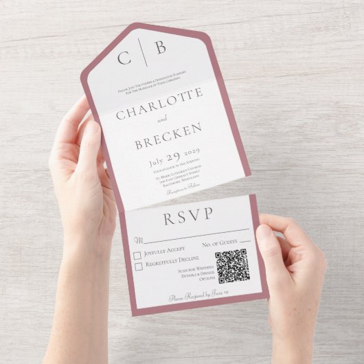 Invitation Tout En Un Rose Dusty et monogramme blanc Code QR minimal (Déchirure)