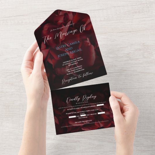 Invitation Tout En Un Roses rouges modernes tout en un mariage Invitatio (Déchirure)