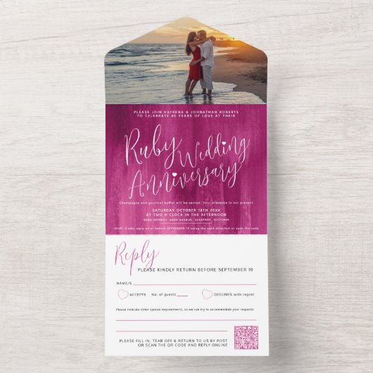 Invitation Tout En Un Ruby Mariage 40ème photo code QR option RSVP (À l'intérieur)
