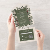 Invitation Tout En Un Rustique Winter Berries & Pine Cream QR Code (Déchirure)