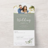 Invitation Tout En Un Sage Green Photo RSVP Mariage Seal et Envoyer Suit (À l'intérieur)