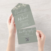 Invitation Tout En Un Sage Green String Lights QR Code Monogramme Mariag (Déchirure)