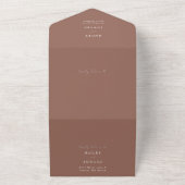 Invitation Tout En Un Script Élégant Mariage minimal en terre cuite (Dehors)