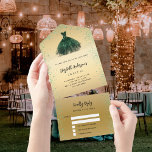Invitation Tout En Un Sweet 16 couleur vert émeraude parties scintillant<br><div class="desc">Un faux dossier d'or décoré de faux parties scintillant vert,  des étincelles et une robe vert émeraude. Personnalisez et ajoutez votre nom,  ainsi que les détails.</div>