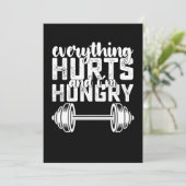 Invitation Tout fait mal et j'ai faim Salle de gym (Debout devant)