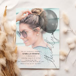 Invitation Trente Ballons Suspendus | Photo 30e Fête d'Annive<br><div class="desc">Accueillez le 30e chapitre de votre vie avec nos invitations d'anniversaire tendance et uniques. Avec une typographie chic et une chaîne de ballons 'trente' sur un fond de photo,  nos invitations sont sûres de donner le ton pour une fête d'anniversaire qui sera rappelée pendant des années.</div>