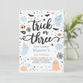 Invitation Trick or Treat Halloween Ghost 3e fête d'anniversa (Debout devant)