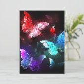 Invitation Trois papillons brillants sur l'arrière - plan de (Debout devant)