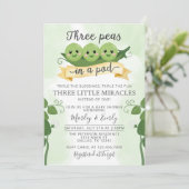 Invitation Trois pois dans un Baby shower de pois Triplet d'i (Debout devant)