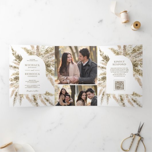 Invitation Trois Volets Arche de gazon de Pampas Boho séché Code QR Photo (Intérieur)