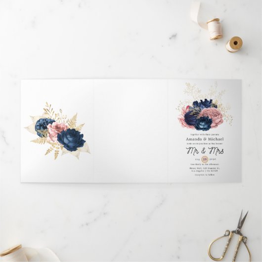 Invitation Trois Volets Blush, Navy et Gold Floral Mariage (Extérieur)