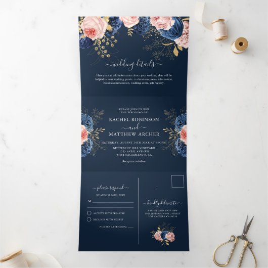 Invitation Trois Volets Blush Rose & Navy Florals Mariage élégant (Intérieur)