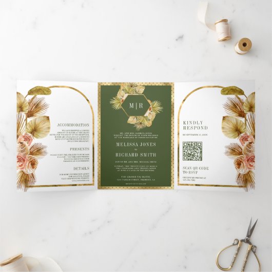 Invitation Trois Volets Boho Earthy Floral Olive Green QR Code Mariage (Intérieur)