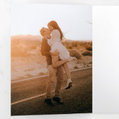 Invitation Trois Volets Classic Neutral Monogram Elegant Wedding (Intérieur en premier)