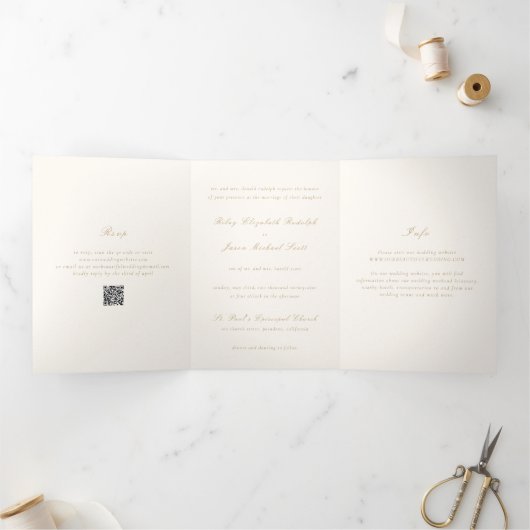 Invitation Trois Volets Clean Ivory et Gold QR Code Mariage élégant (Intérieur)