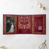 Invitation Trois Volets Code QR du Mariage d'épée médiévale rouge (Intérieur)