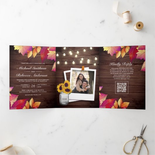 Invitation Trois Volets Code QR Mariage Feuilles d'Automne Bois Rustique (Intérieur)