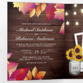 Invitation Trois Volets Code QR Mariage Feuilles d'Automne Bois Rustique (Intérieur en premier)