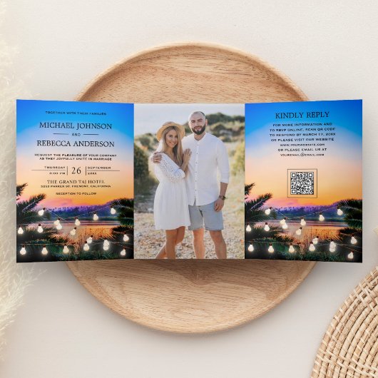 Invitation Trois Volets Coucher de soleil tropical sur la plage Photo Code