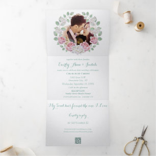 Invitation Trois Volets Couronne de Fleurs de Jardin de Roses Élégant Mari