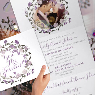 Invitation Trois Volets Couronne florale de pivoine violette poussiéreuse