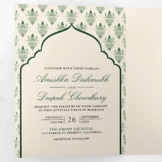Invitation Trois Volets Crème Emerald Green Ikat All in One Mariage indien (Intérieur en premier)